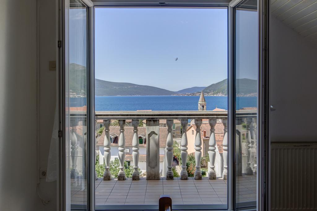 St. Roko Guest House Донья-Ластва Экстерьер фото