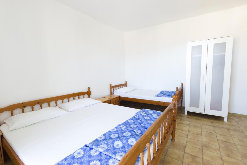 St. Roko Guest House Донья-Ластва Экстерьер фото